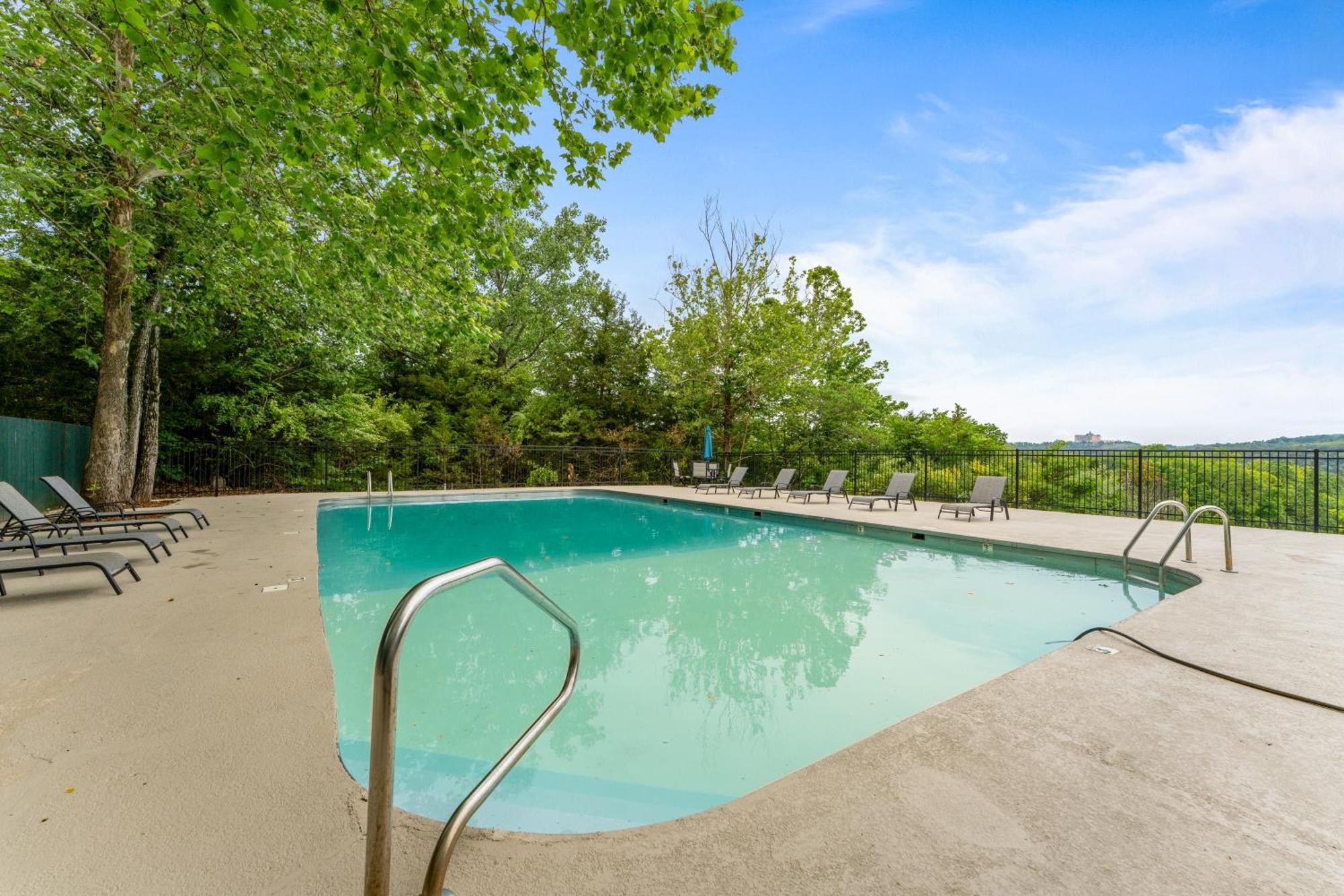 New Ozark Oasis Luxe Cabin Retreat With Hot Tub Hollister Eksteriør bilde